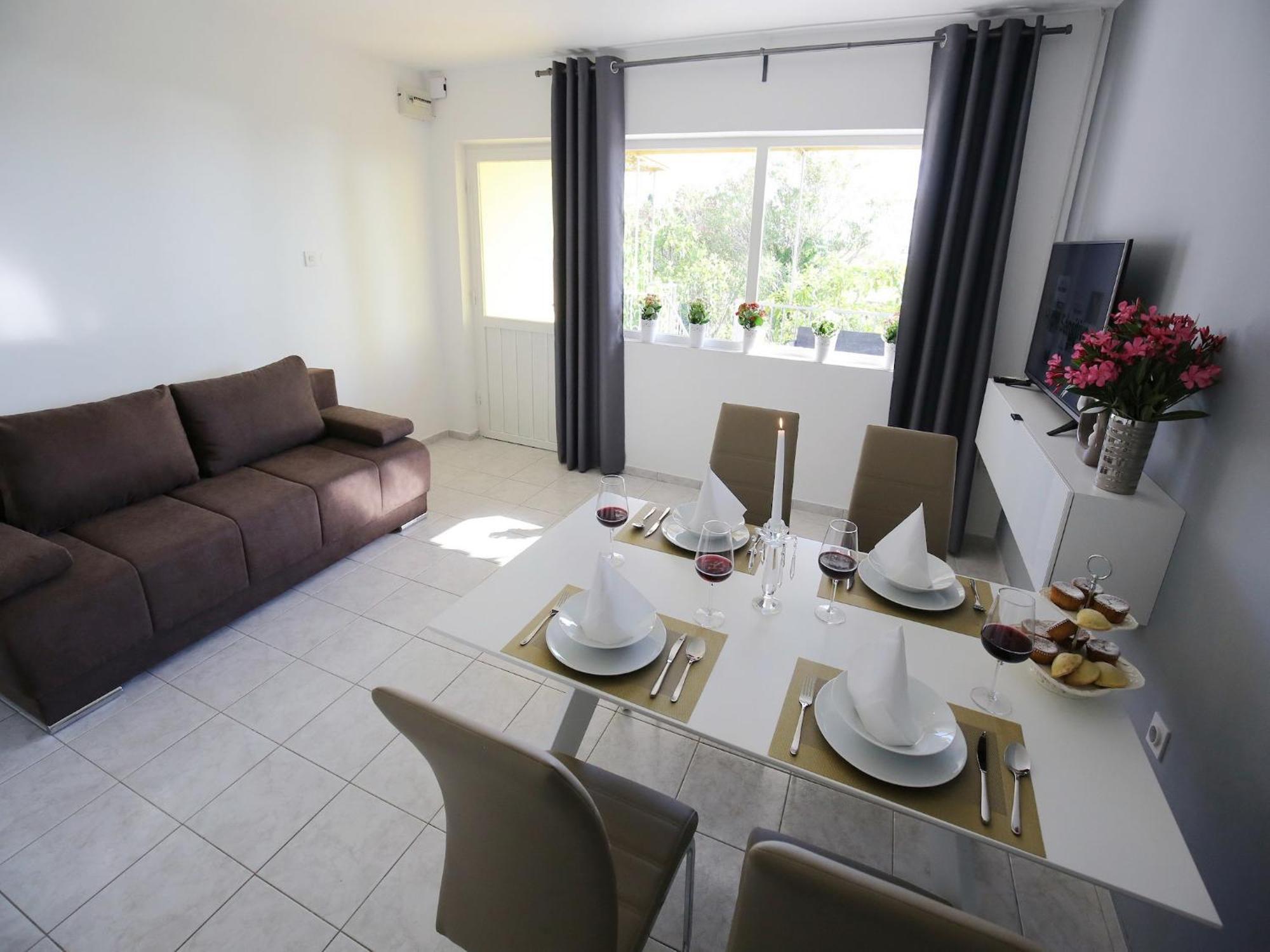 Scenic Holiday Home In Bibinje Near Sea Екстериор снимка