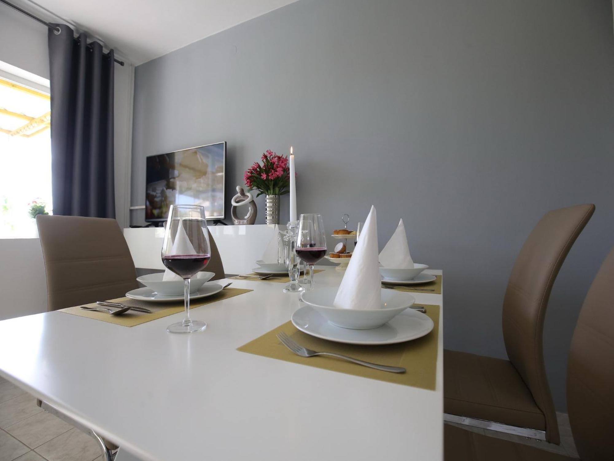 Scenic Holiday Home In Bibinje Near Sea Екстериор снимка