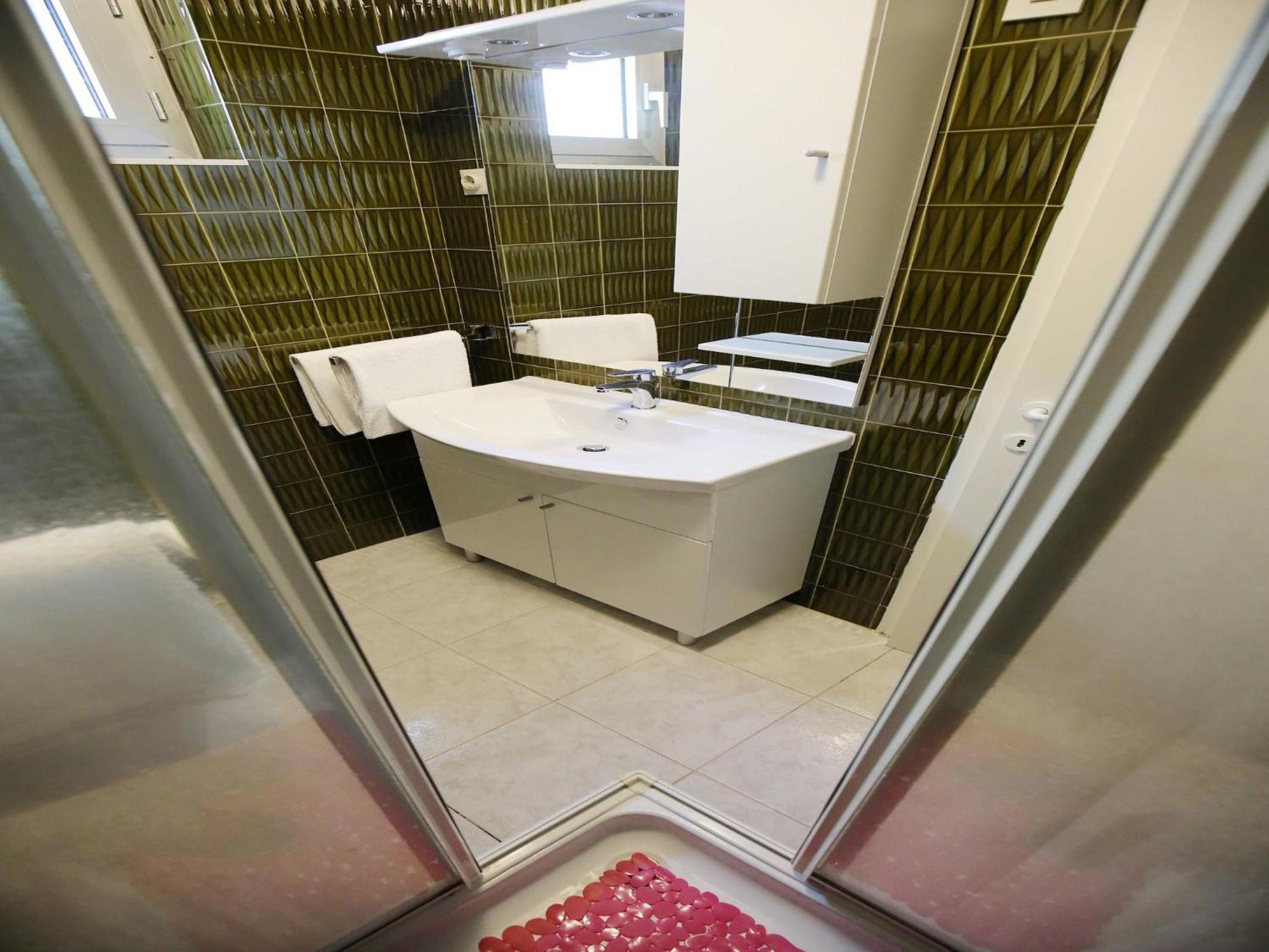 Scenic Holiday Home In Bibinje Near Sea Екстериор снимка