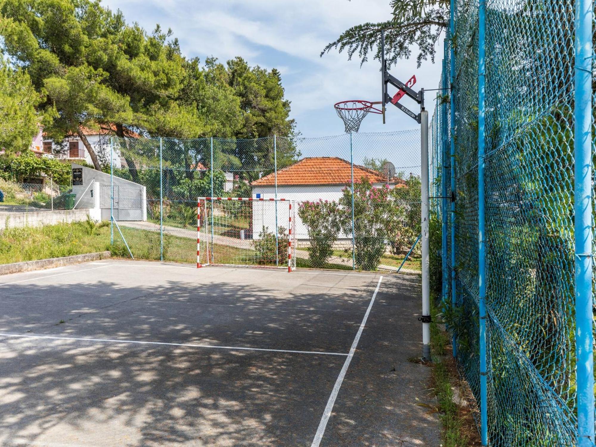 Scenic Holiday Home In Bibinje Near Sea Екстериор снимка