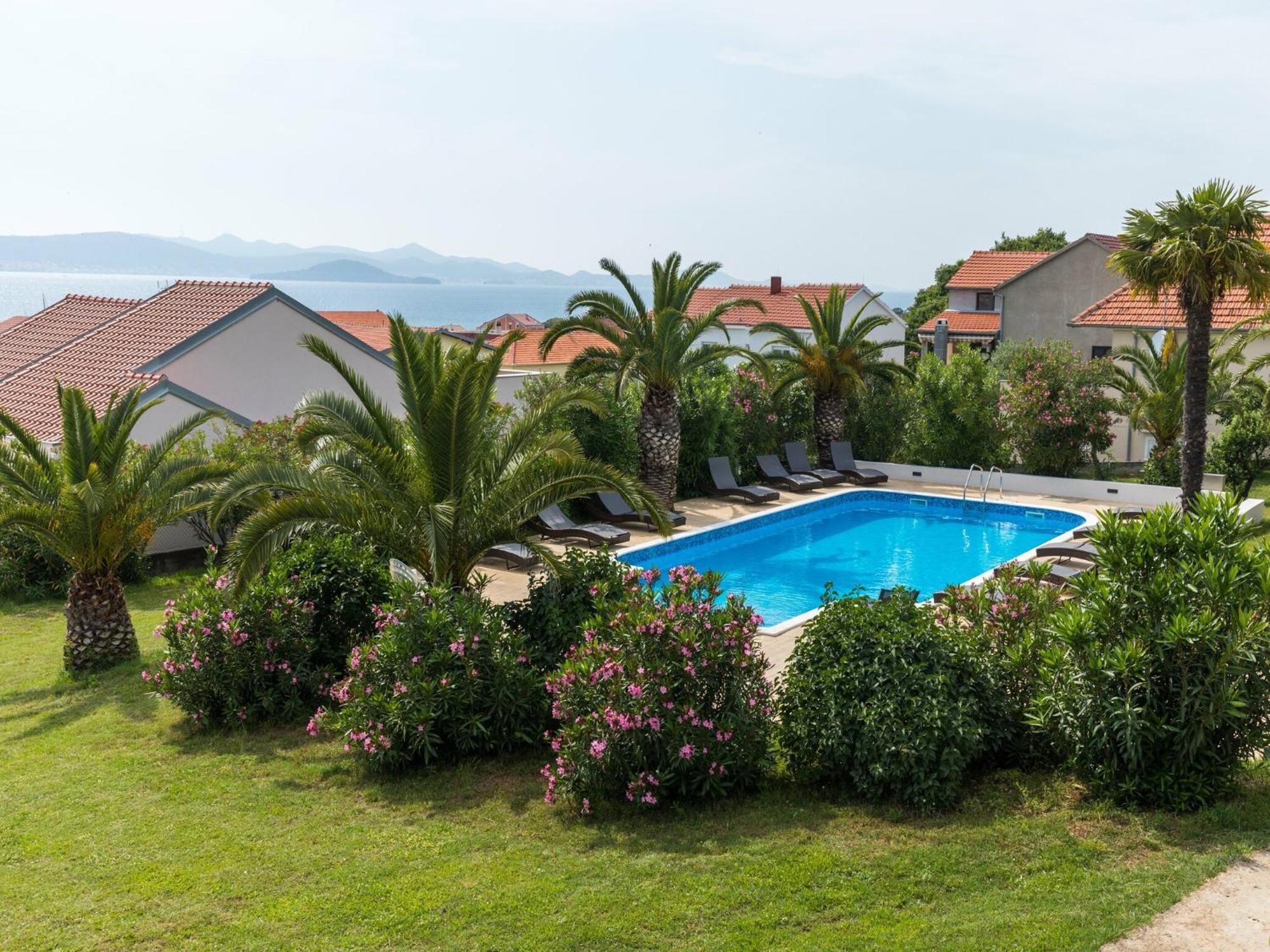 Scenic Holiday Home In Bibinje Near Sea Екстериор снимка