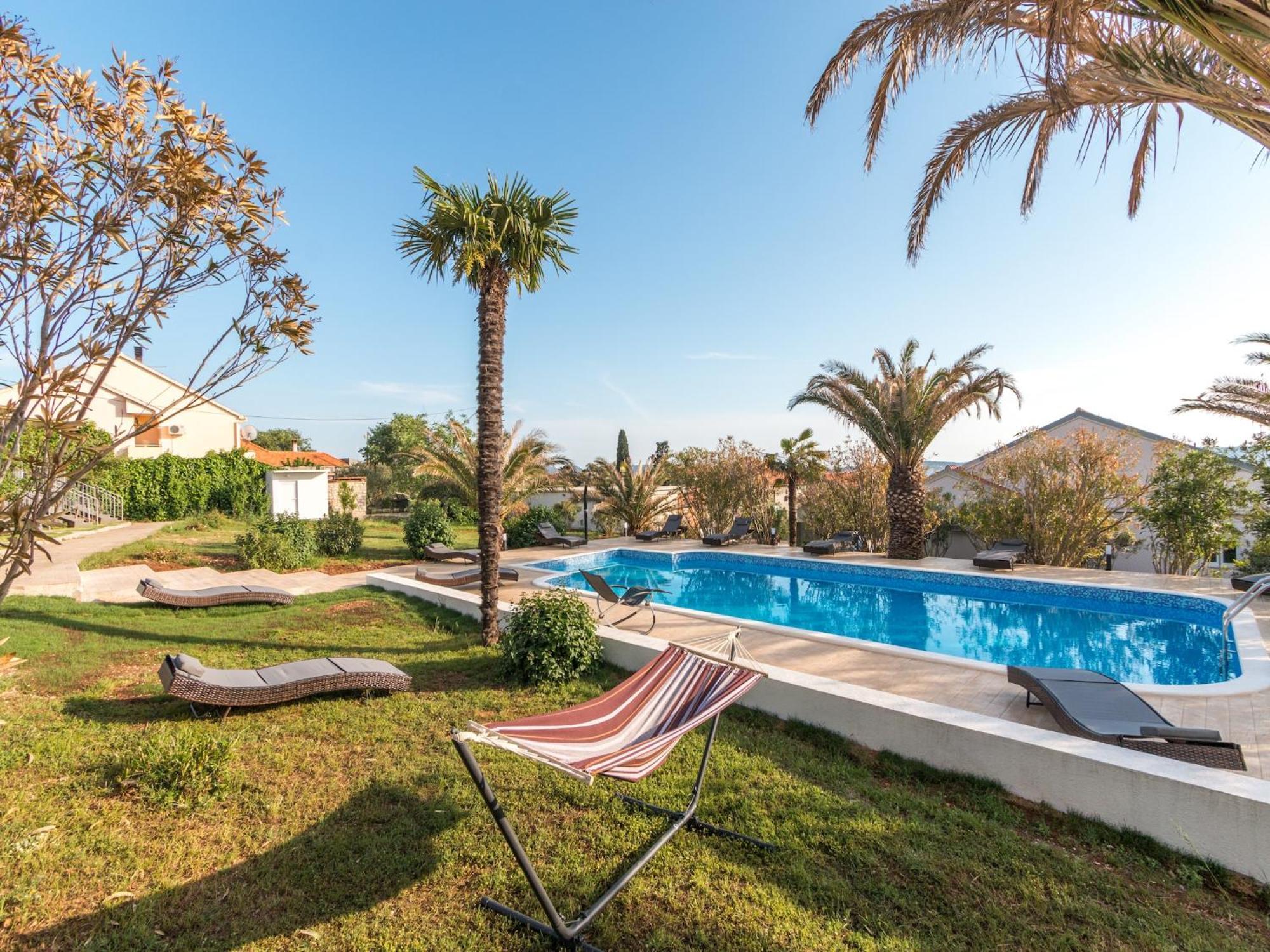 Scenic Holiday Home In Bibinje Near Sea Екстериор снимка