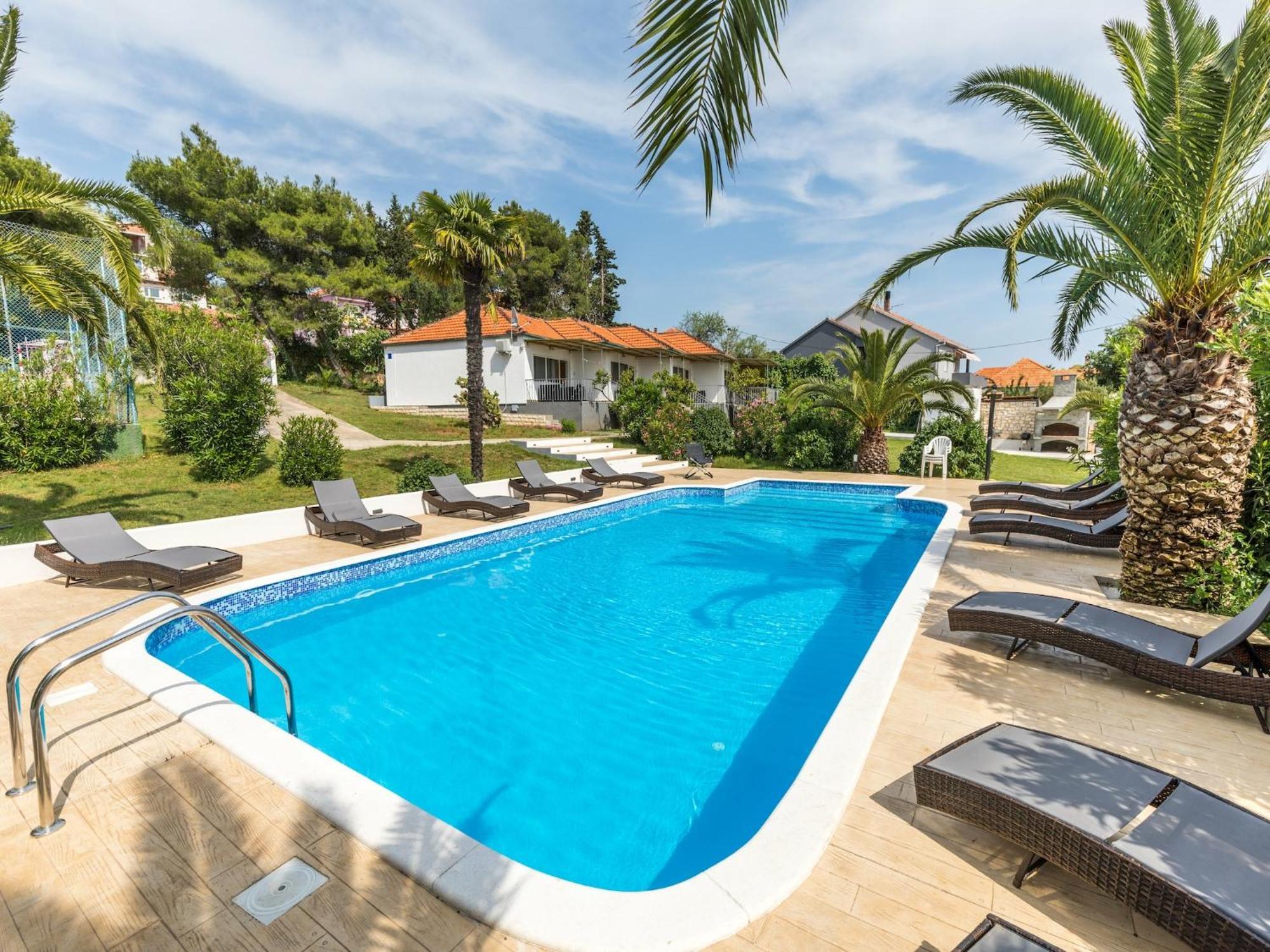 Scenic Holiday Home In Bibinje Near Sea Екстериор снимка